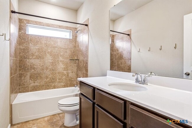 Building Photo - 515 Cross Dr.