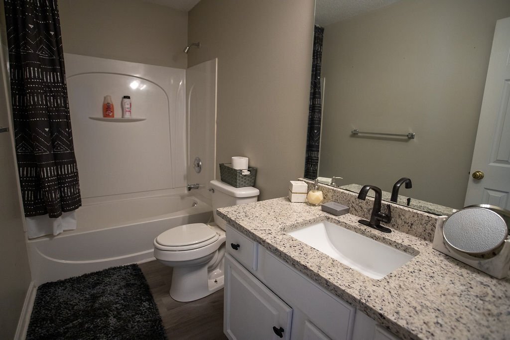Building Photo - 2419 Smugglers Ct