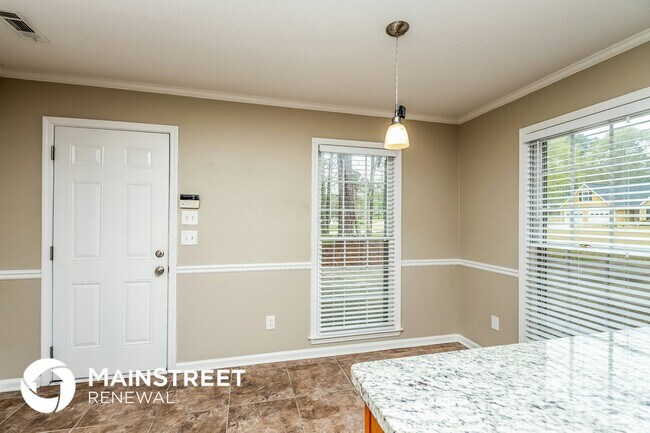 Building Photo - 125 Hardwood Dr