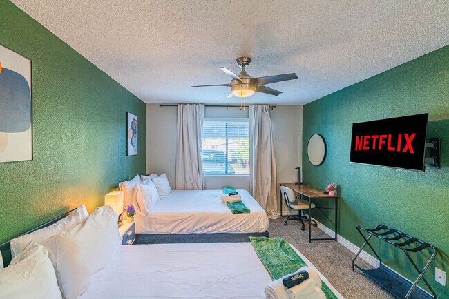 Building Photo - 8550 E McDowell Rd