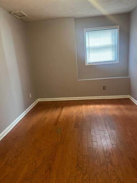 Building Photo - 1411 Vintage Pointe Dr