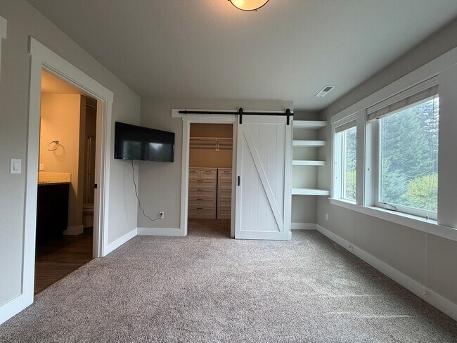 Building Photo - 16825 Chula Vista Ave