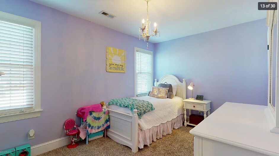 Building Photo - 966 Teakwood Dr