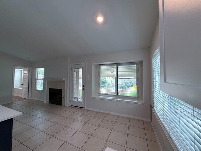 Building Photo - 1310 Lauretta Wood Dr