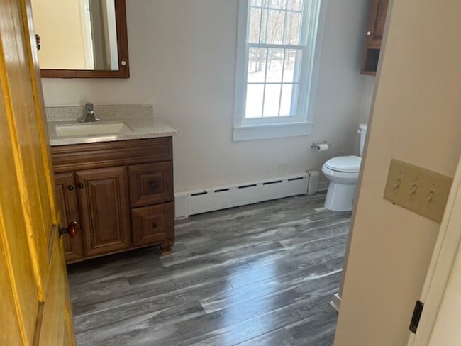 Building Photo - $1,600 Farmhouse Palmyra 4 bedroom 1.5 bath