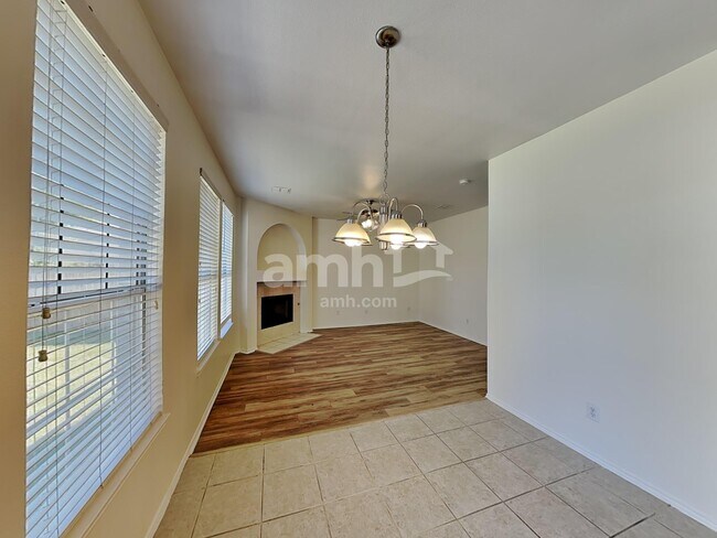 Building Photo - 1224 Riverside Rd