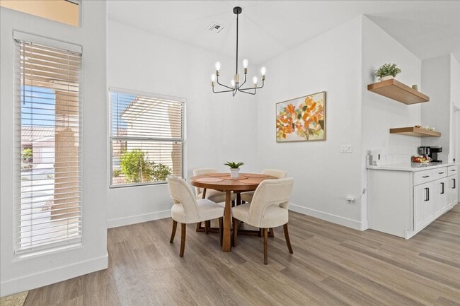 Building Photo - Serene Retreat Furnished 2 Bedroom Sun City Summerlin Home