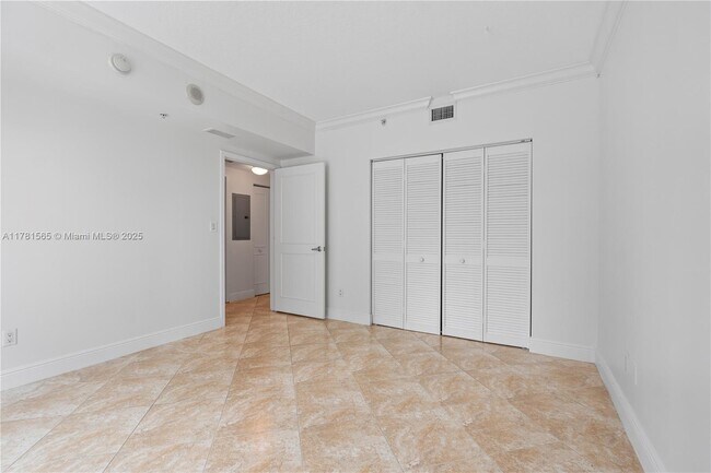 Building Photo - 325 S Biscayne Blvd