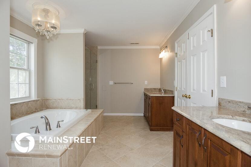 Building Photo - 9607 Mitchell Glen Dr