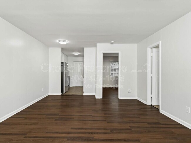 Building Photo - 2611 Holton Ave