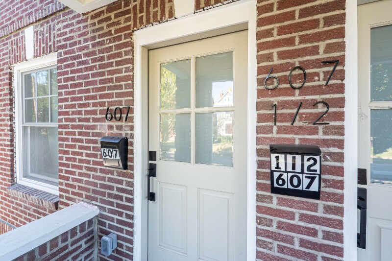 Building Photo - 605-607-607 S Champion Ave