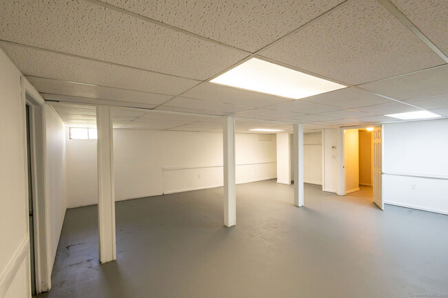 Building Photo - 107 Norton St