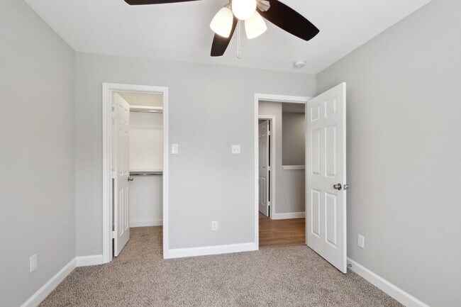 Building Photo - 1127 Cascade Creek Dr