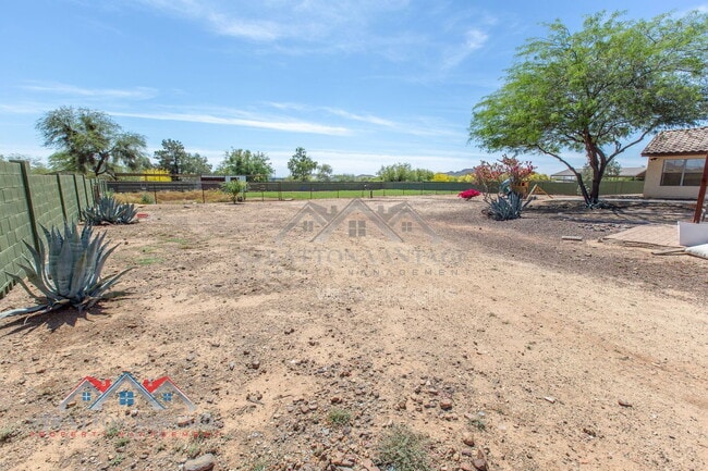 Building Photo - 38414 N 12th St