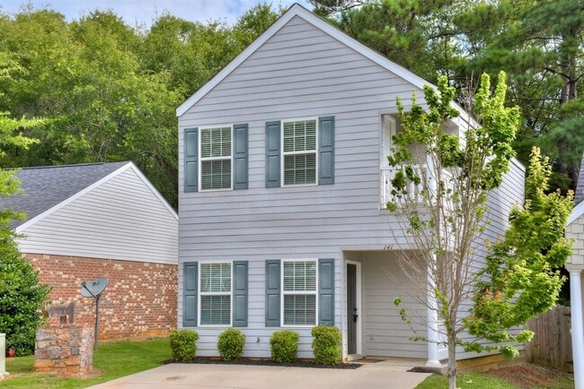 Building Photo - 141 Village Run