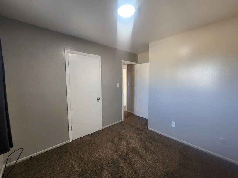 Building Photo - 91 Lansing St