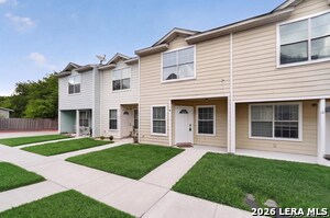 Building Photo - 10 Bratton Dr