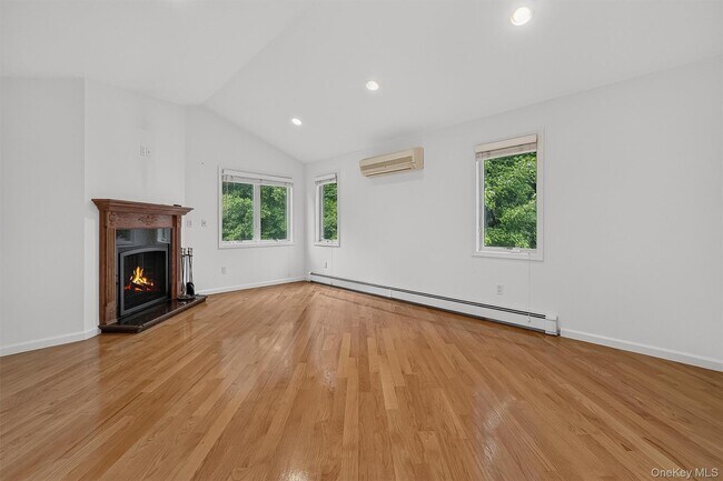 Building Photo - 234 Betsy Ross Dr