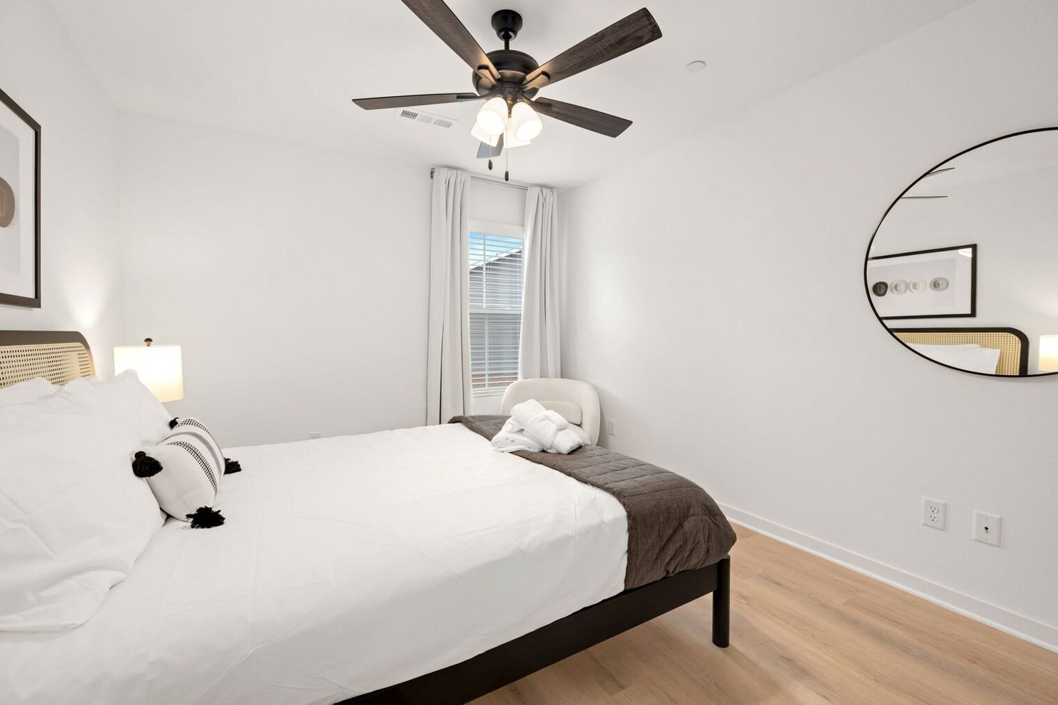 Building Photo - 1851 S Garland Ave