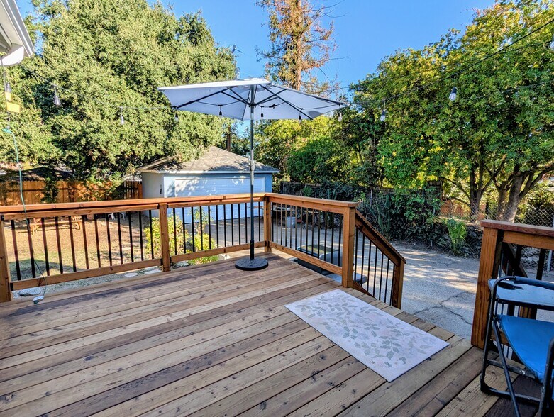 Building Photo - 4828 Grand Ave