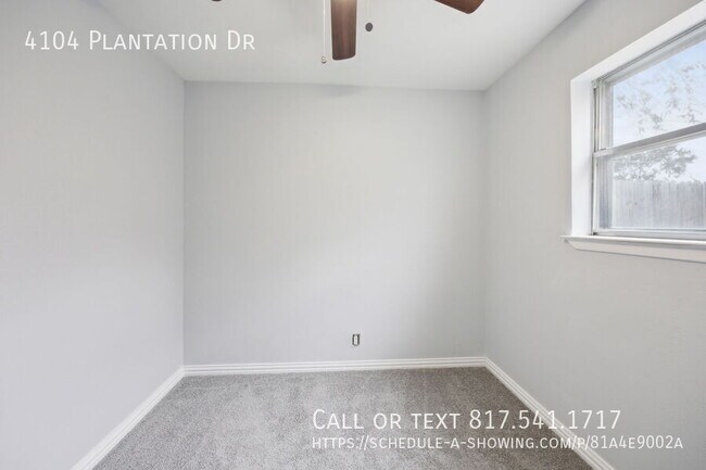 Building Photo - 4104 Plantation Dr