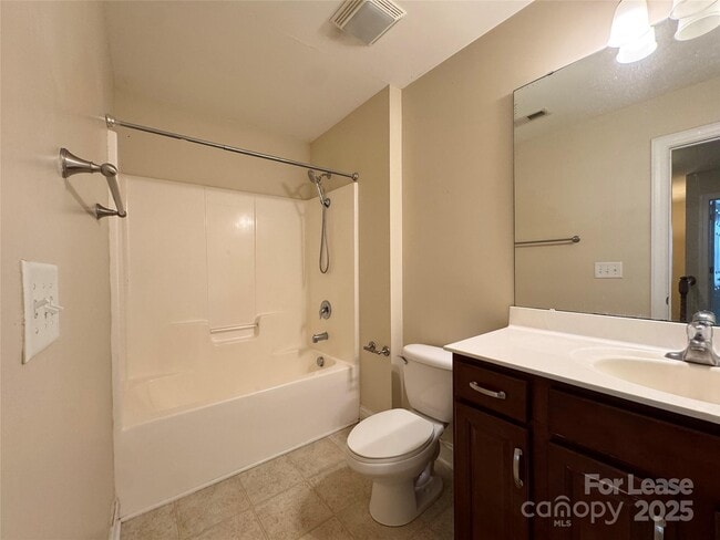 Building Photo - 6532 Fieldstone Manor Dr
