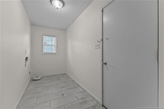 Building Photo - 6897 Candlewood Dr
