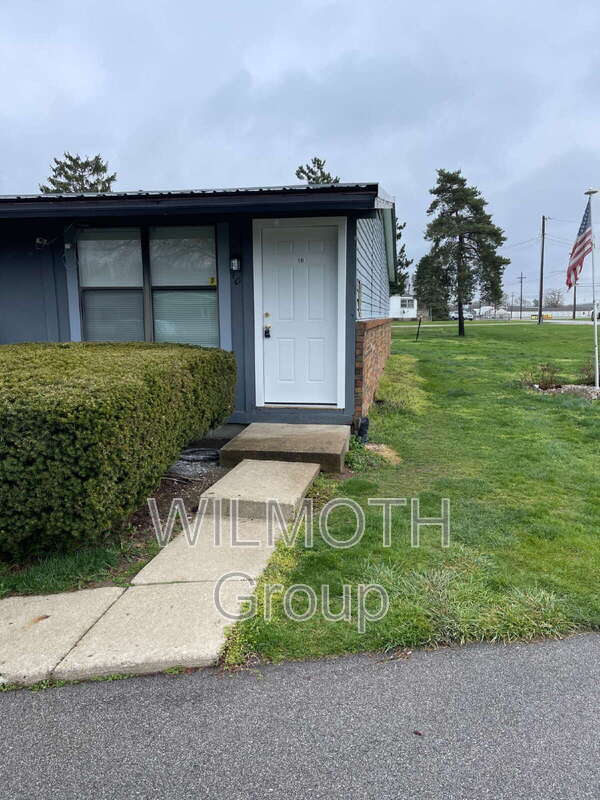 Primary Photo - 2000 Indianapolis Rd