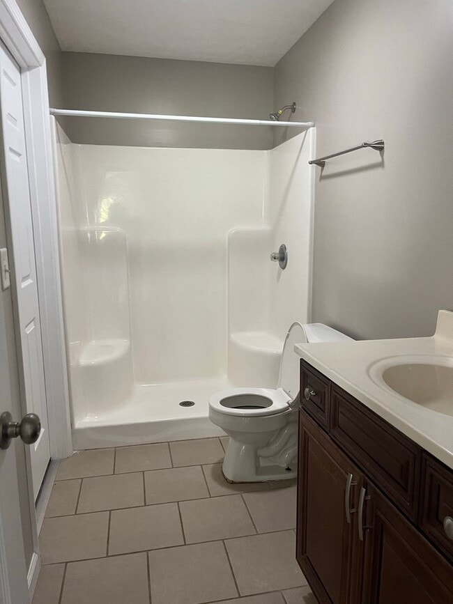 Building Photo - 2-bedroom, 2-bathroom home located in the beautiful Dandridge