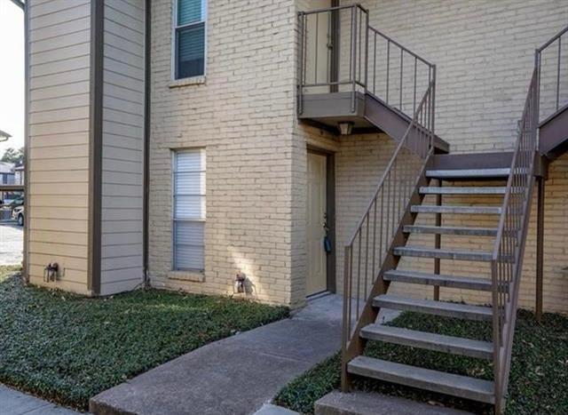 Building Photo - 10650 Steppington Dr