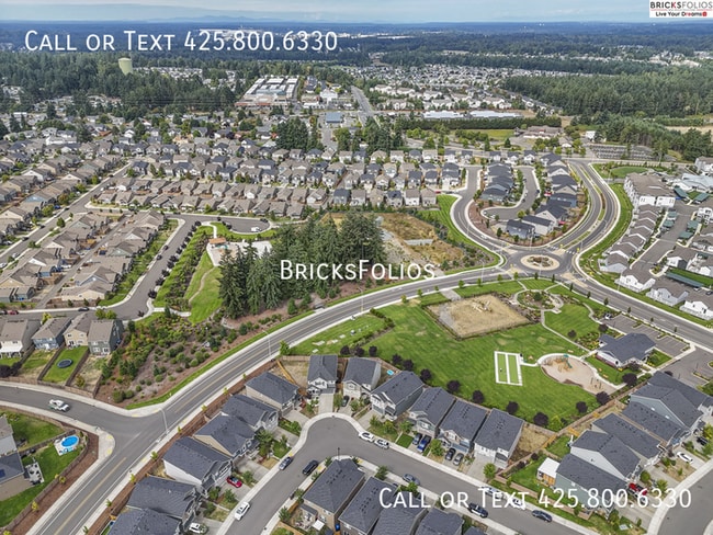 Building Photo - Your Dream Home Awaits in Puyallup – Bonus Offer Included!