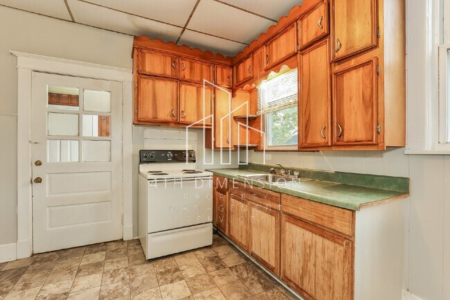 Building Photo - 3 Bedroom 1 Bath Winston-Salem - Vouchers ...