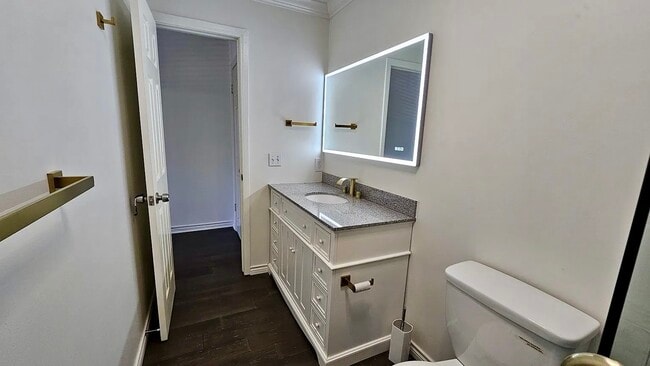 Building Photo - 6436 Kentwick Dr