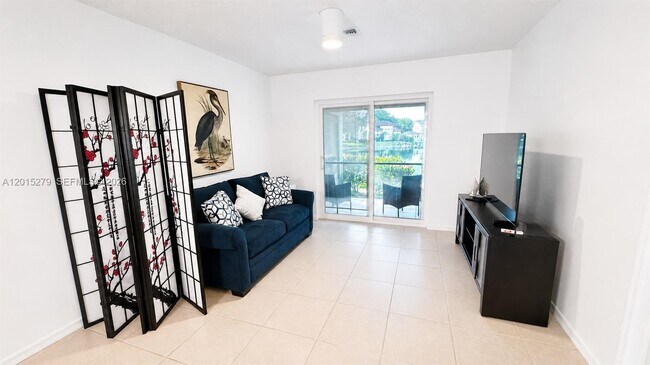 Building Photo - 5339 Treetops Dr