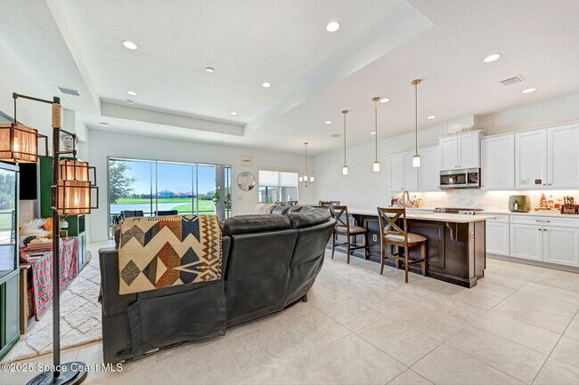 Building Photo - 2889 Avalonia Dr