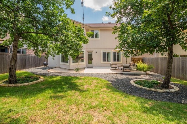 Building Photo - 8112 Siringo Pass