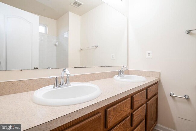 Building Photo - 1169 Coulbourn Cor