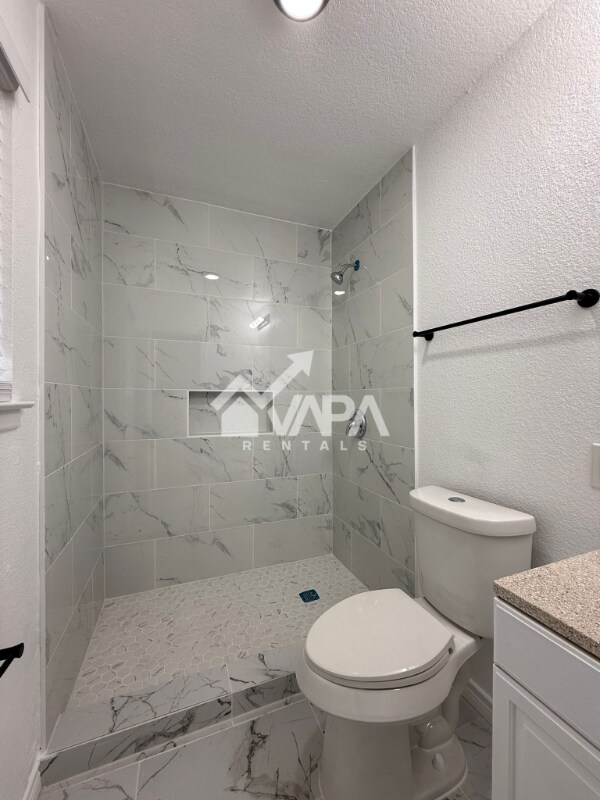 Building Photo - 7242 Glen Hill Dr