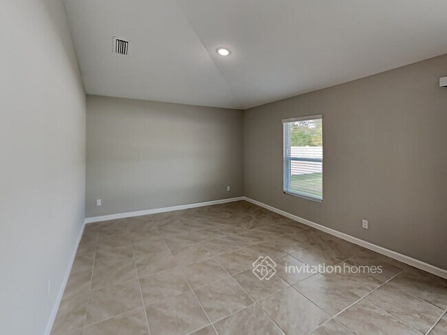 Building Photo - 432 SE Karney Terrace