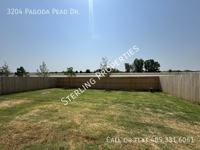 Building Photo - 3204 Pagoda Pead Dr