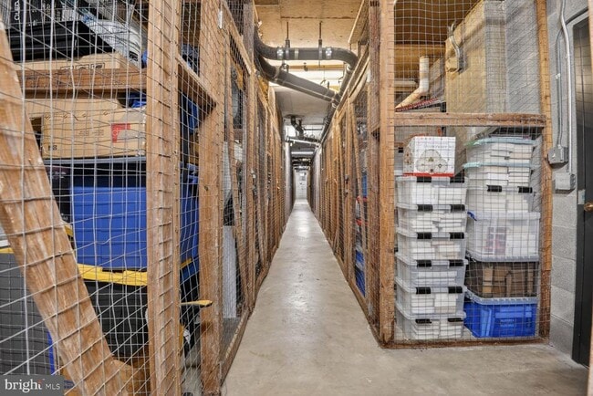 Building Photo - 1808 Old Meadow Rd