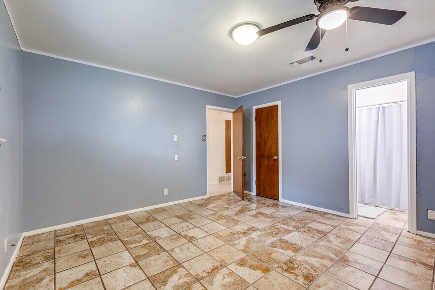 Building Photo - 123 Stardream Dr