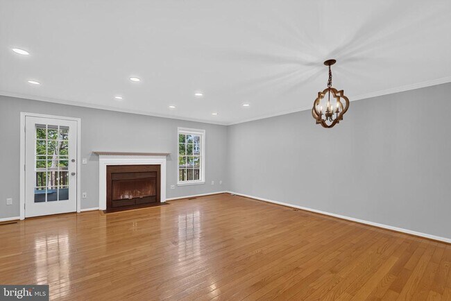 Building Photo - 7014 Gatton Square