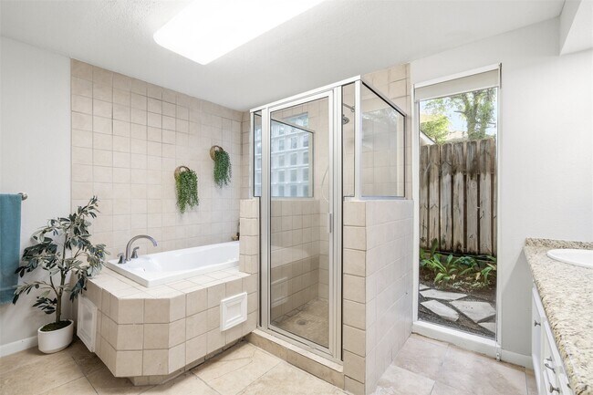Building Photo - 29 Winged Foot Dr