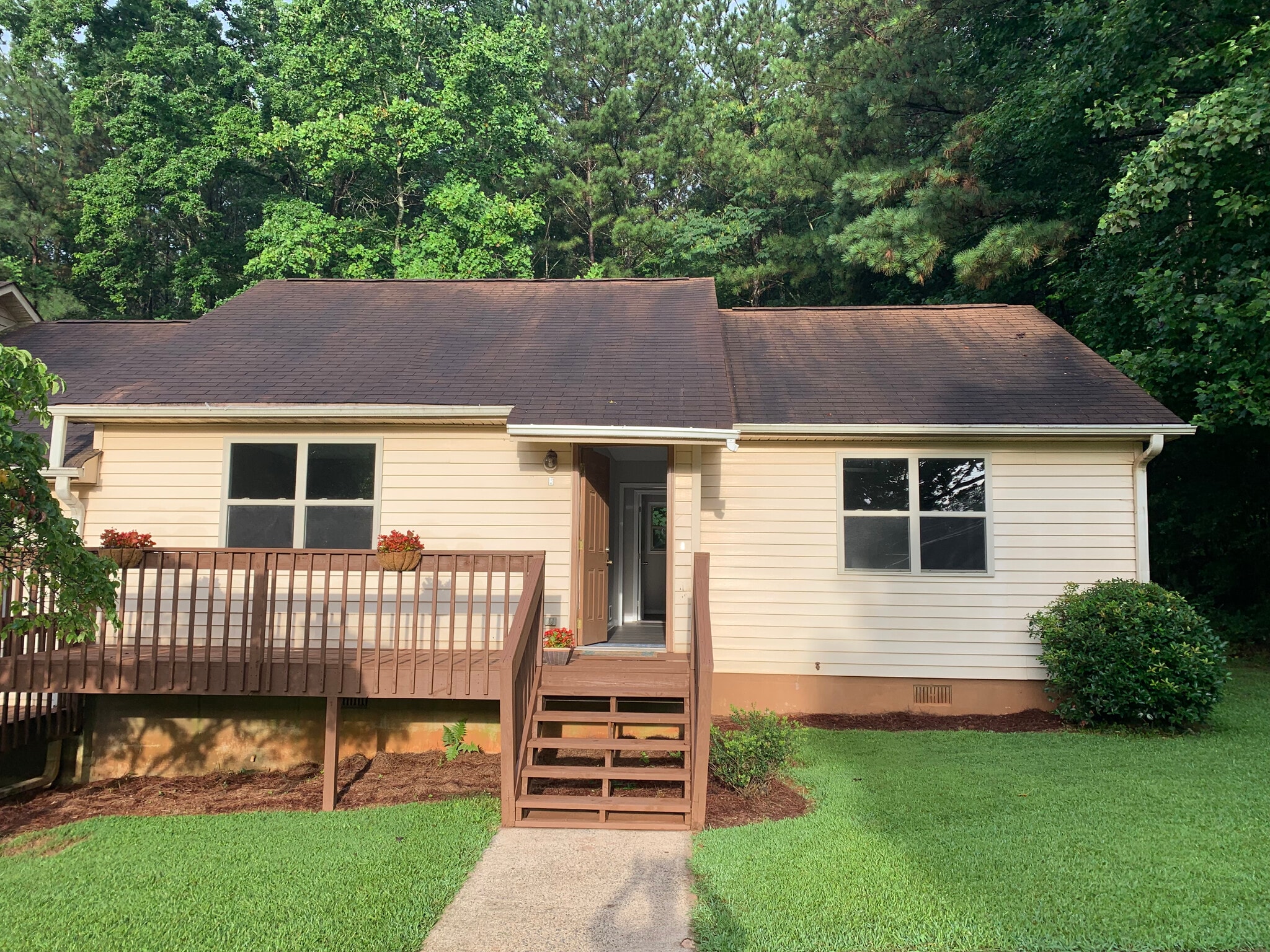 Building Photo - 1209 Old Magnolia Way