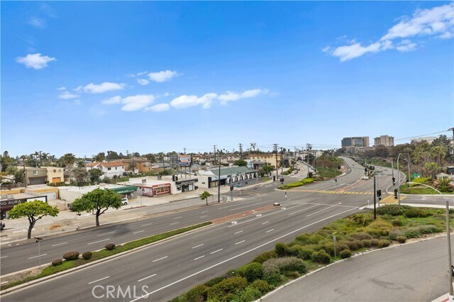Building Photo - 1530 Greenwich Way