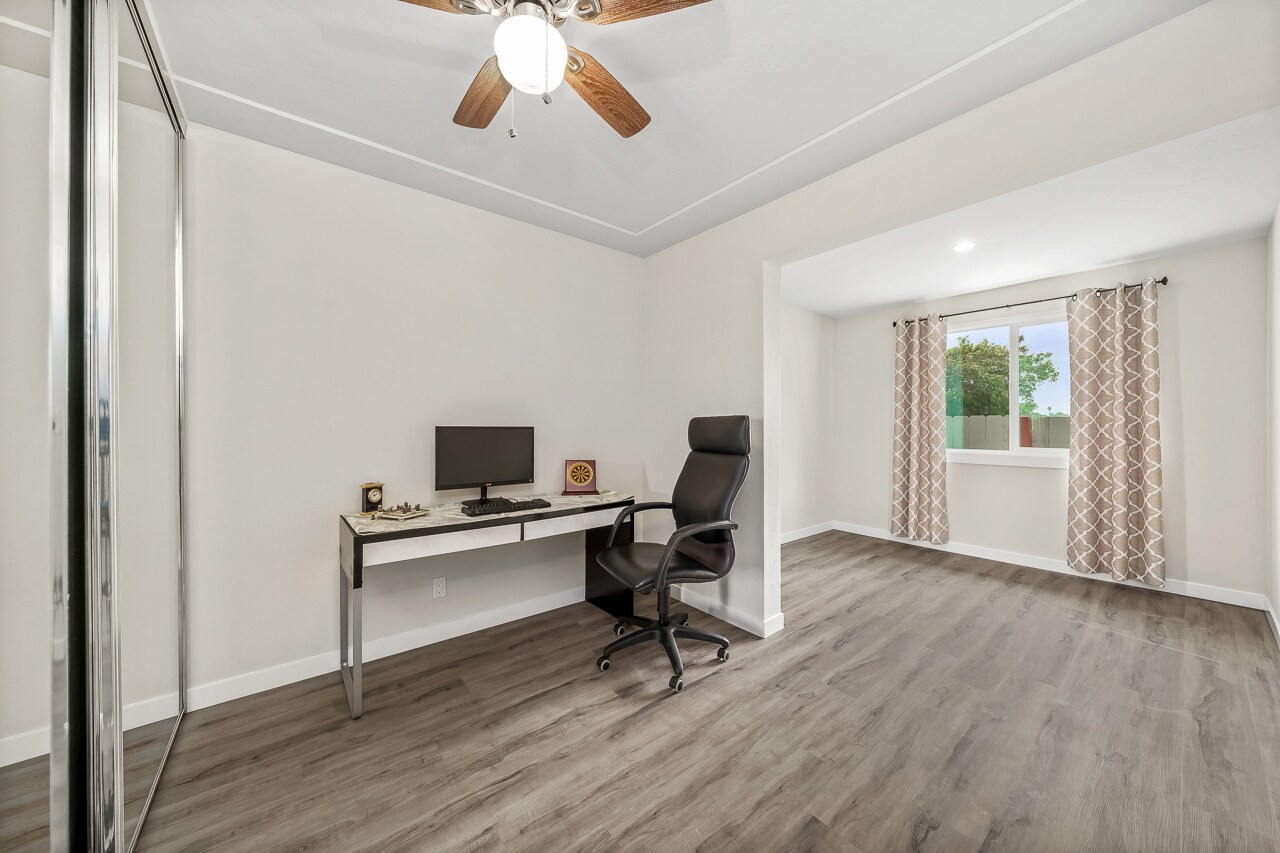 Bedroom 5 - Double room - 5737 Dorothy Dr