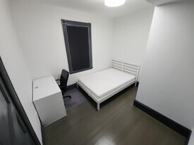 Building Photo - 19 Peverell St