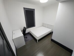 Building Photo - 19 Peverell St