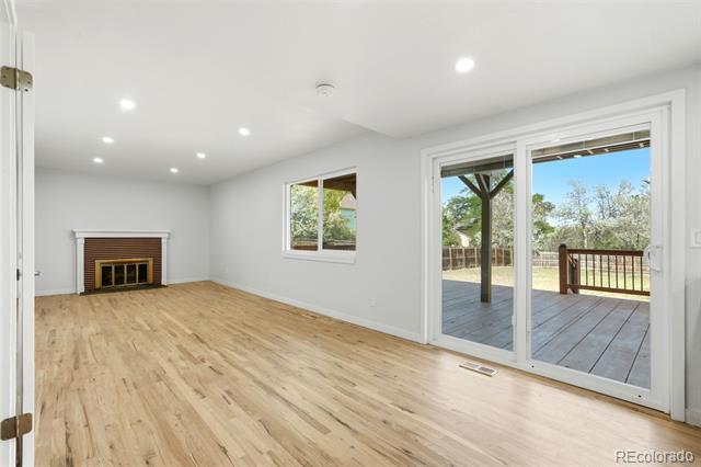 Building Photo - 6752 S Dahlia Ct